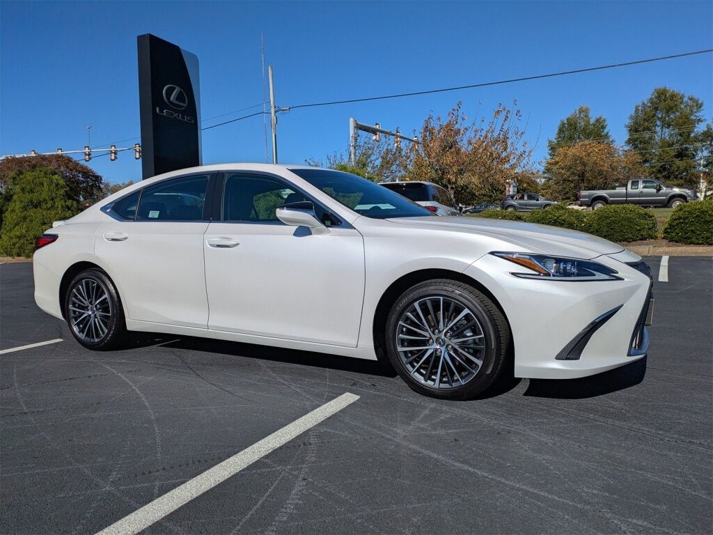 2025 Lexus ES HYBRID ES 300h Richmond VA