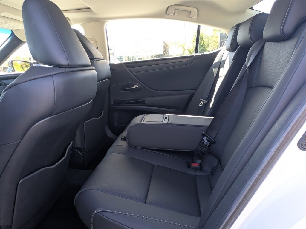 2025 Lexus ES HYBRID ES 300h Richmond VA