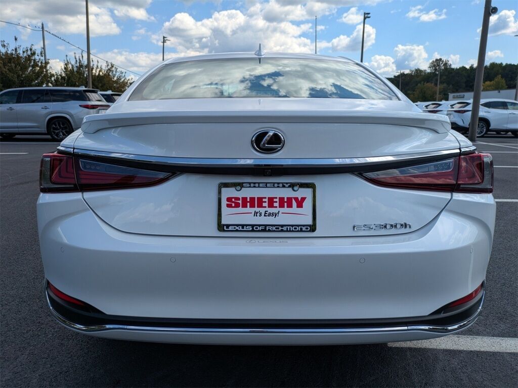 2025 Lexus ES HYBRID ES 300h Richmond VA