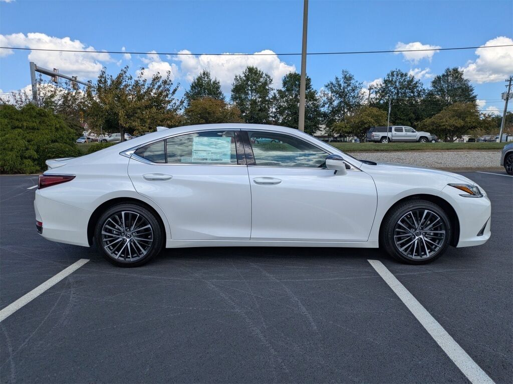 2025 Lexus ES HYBRID ES 300h Richmond VA