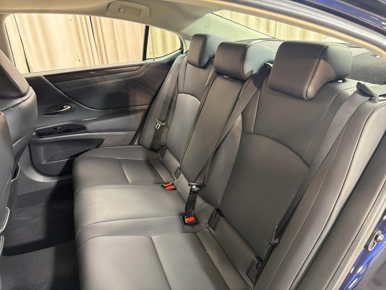 2025 Lexus ES HYBRID ES 300h Annapolis MD