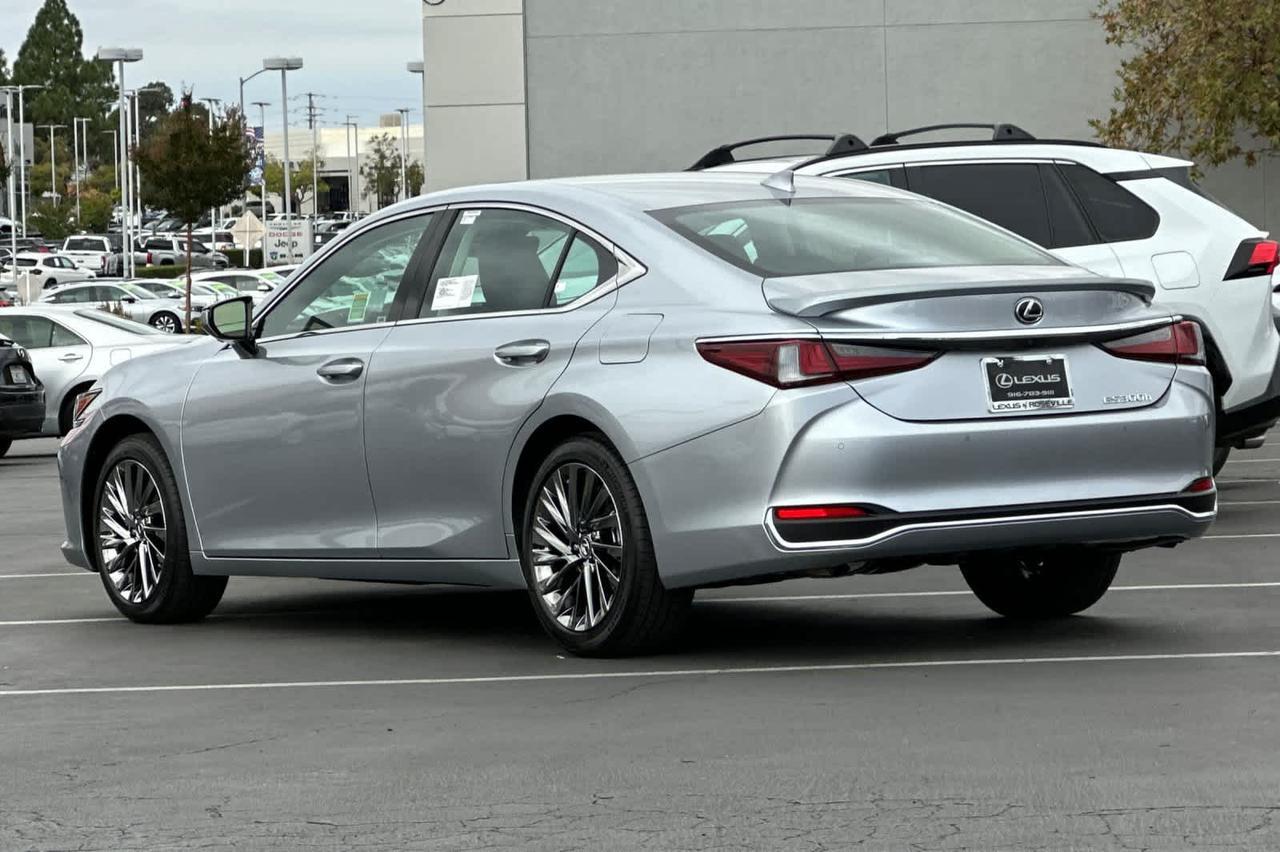 2025 Lexus ES Luxury Roseville CA