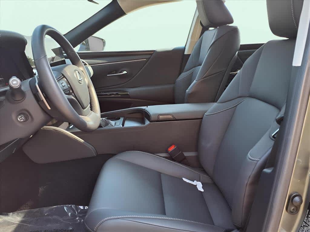 2025 Lexus ES Lunenburg MA