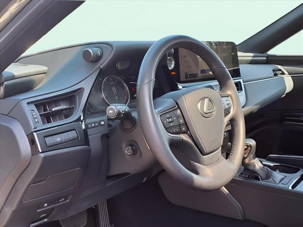2025 Lexus ES Lunenburg MA