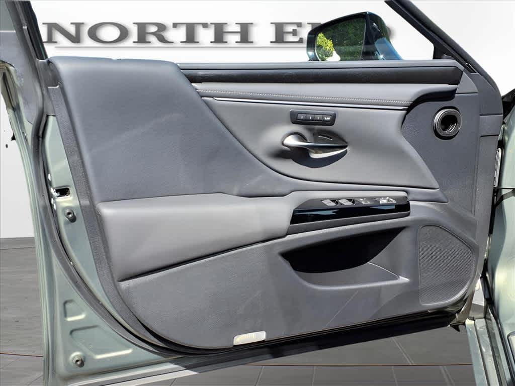 2025 Lexus ES Lunenburg MA
