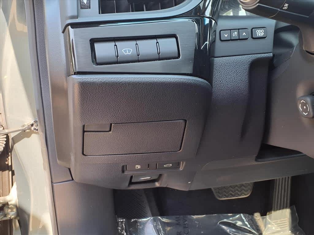 2025 Lexus ES Lunenburg MA