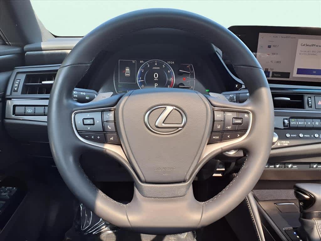 2025 Lexus ES Lunenburg MA