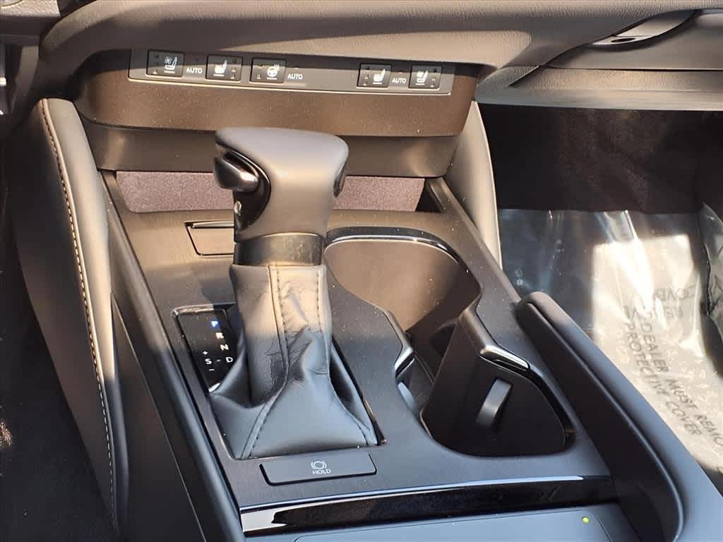 2025 Lexus ES Lunenburg MA