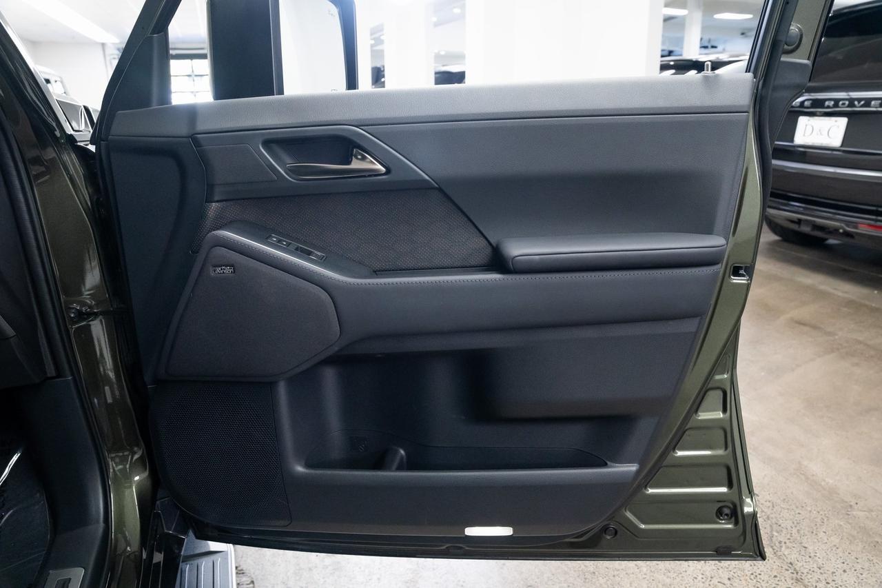 2025 Lexus GX 550 Luxury 1 Owner Vented Seats Mark Levinson Audio Portland OR