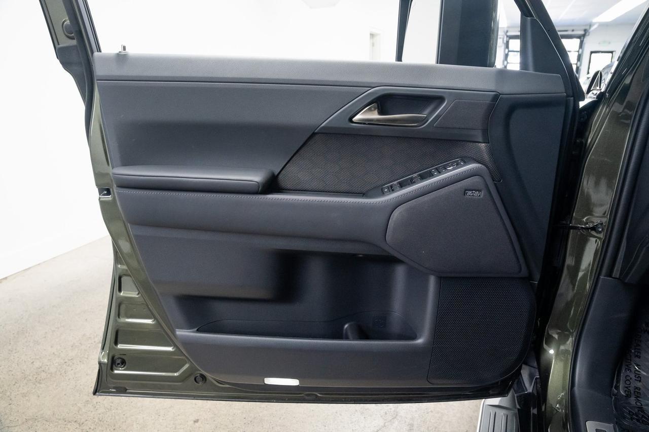 2025 Lexus GX 550 Luxury 1 Owner Vented Seats Mark Levinson Audio Portland OR