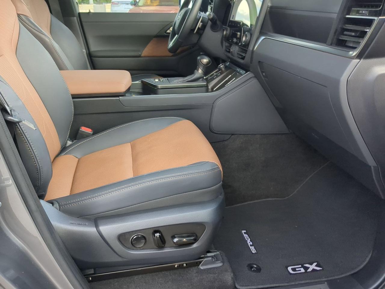 2025 Lexus GX 550 Luxury+