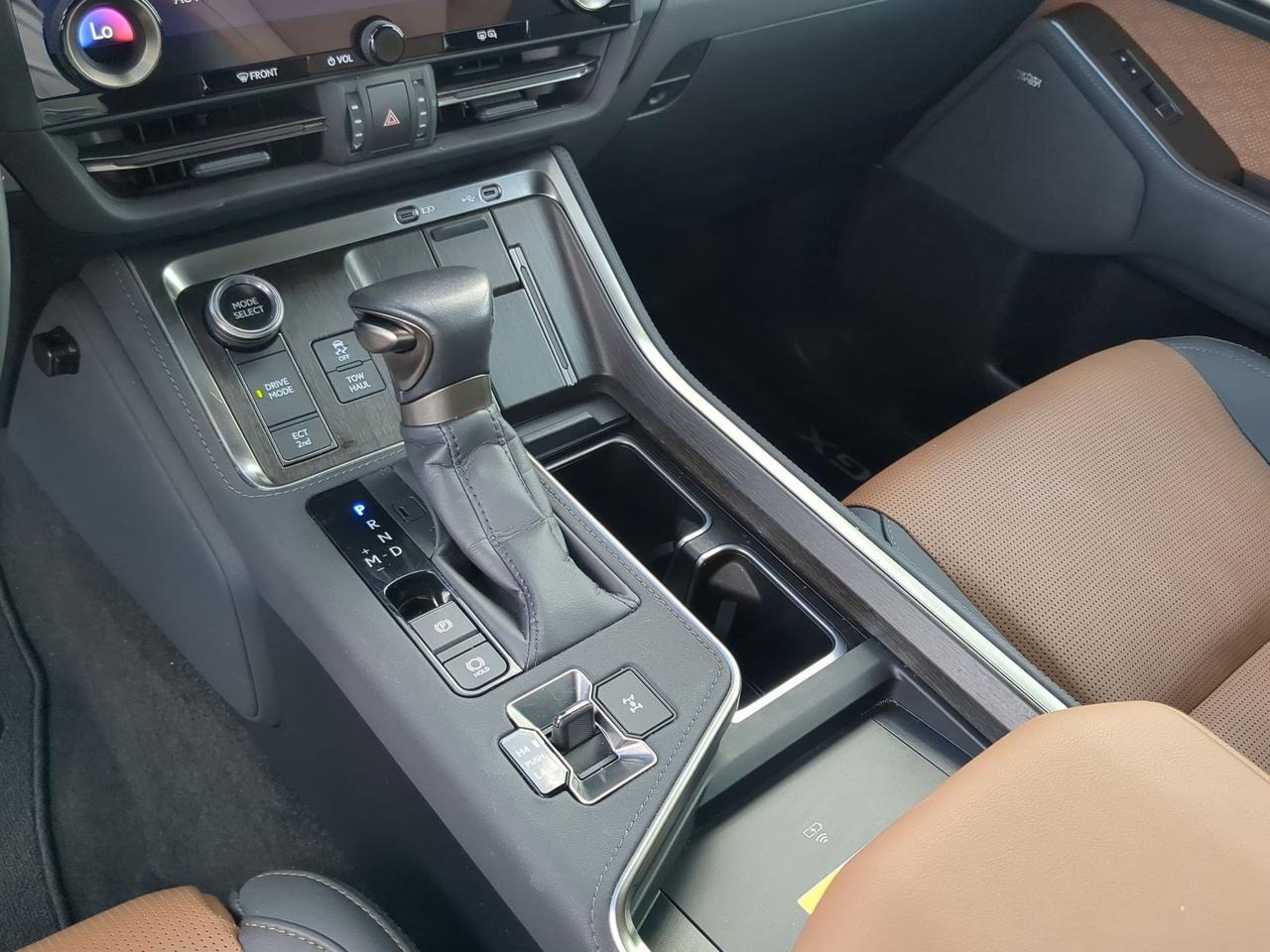 2025 Lexus GX 550 Luxury+