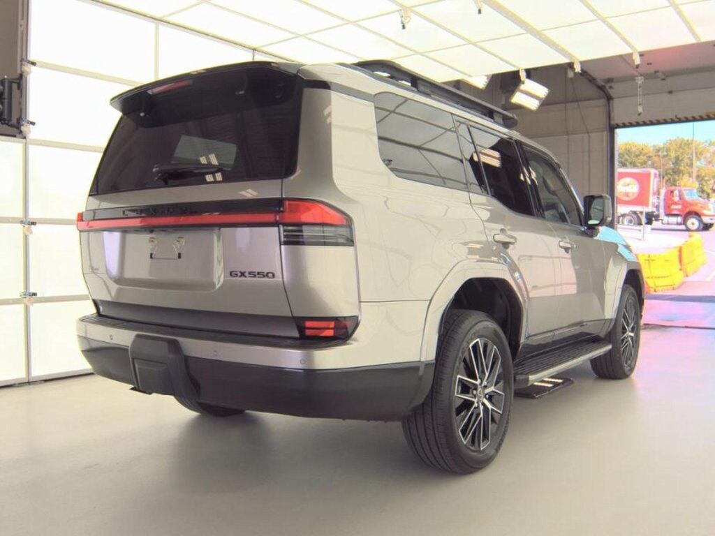 2025 Lexus GX 550 Premium photo 2