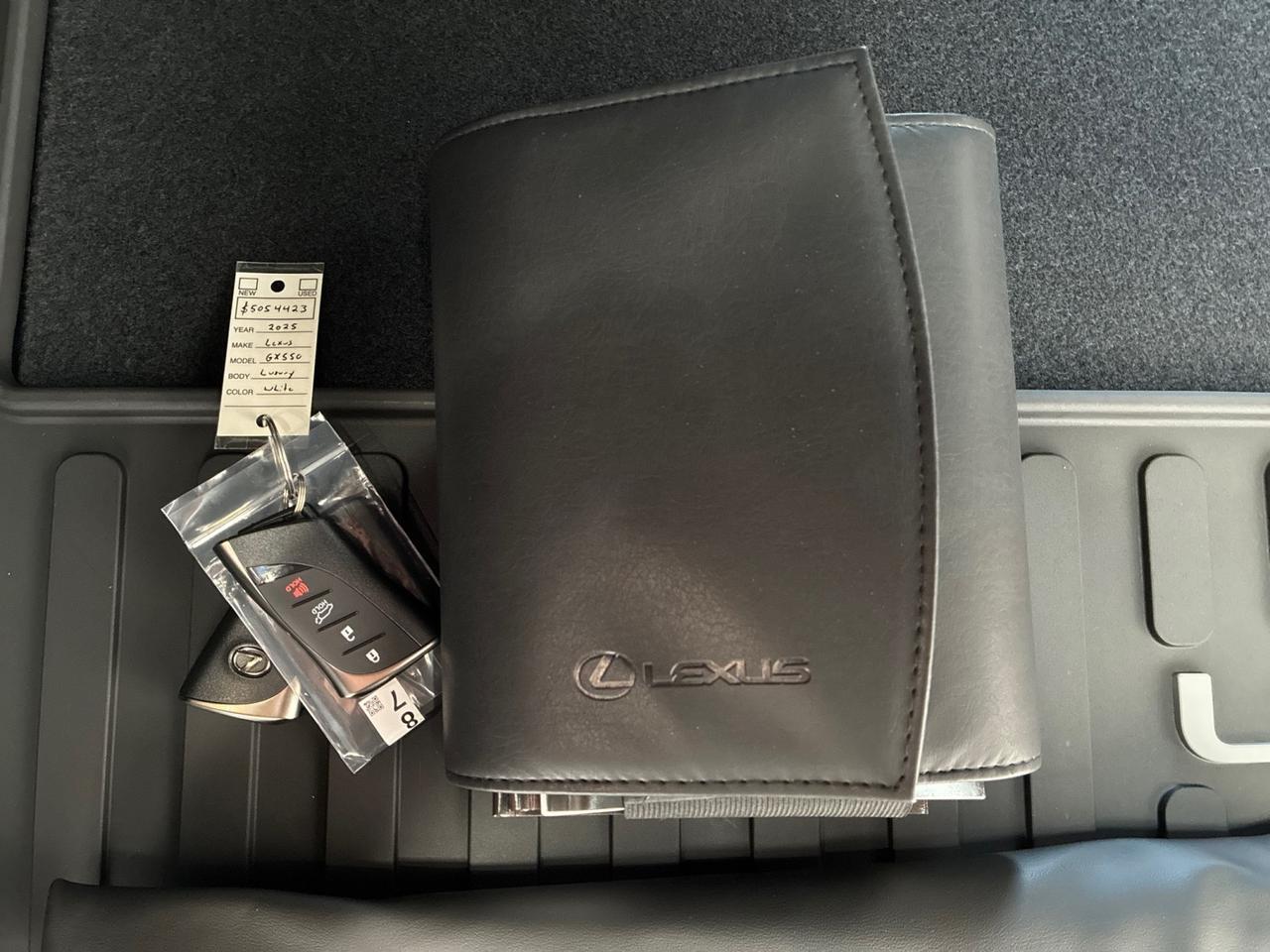 2025 Lexus GX550 Luxury, Captain&apos;s Seats, Cold Area Pkg, ML 21-Speaker Sound, Traffic Jam Assist Houston TX