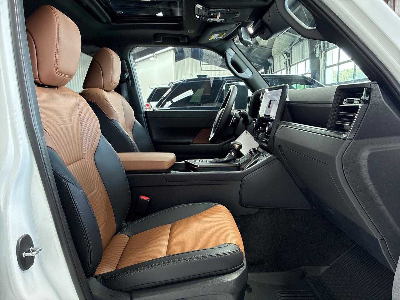 2025 Lexus GX550 Luxury, Captain&apos;s Seats, Cold Area Pkg, ML 21-Speaker Sound, Traffic Jam Assist Houston TX
