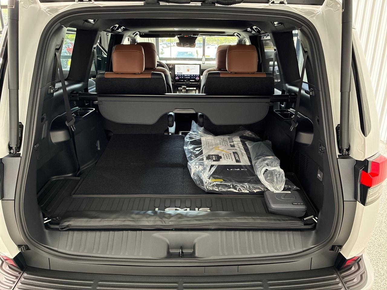 2025 Lexus GX550 Luxury, Captain&apos;s Seats, Cold Area Pkg, ML 21-Speaker Sound, Traffic Jam Assist Houston TX