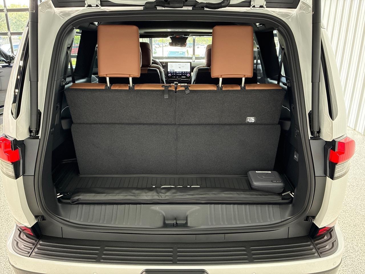2025 Lexus GX550 Luxury, Captain&apos;s Seats, Cold Area Pkg, ML 21-Speaker Sound, Traffic Jam Assist Houston TX