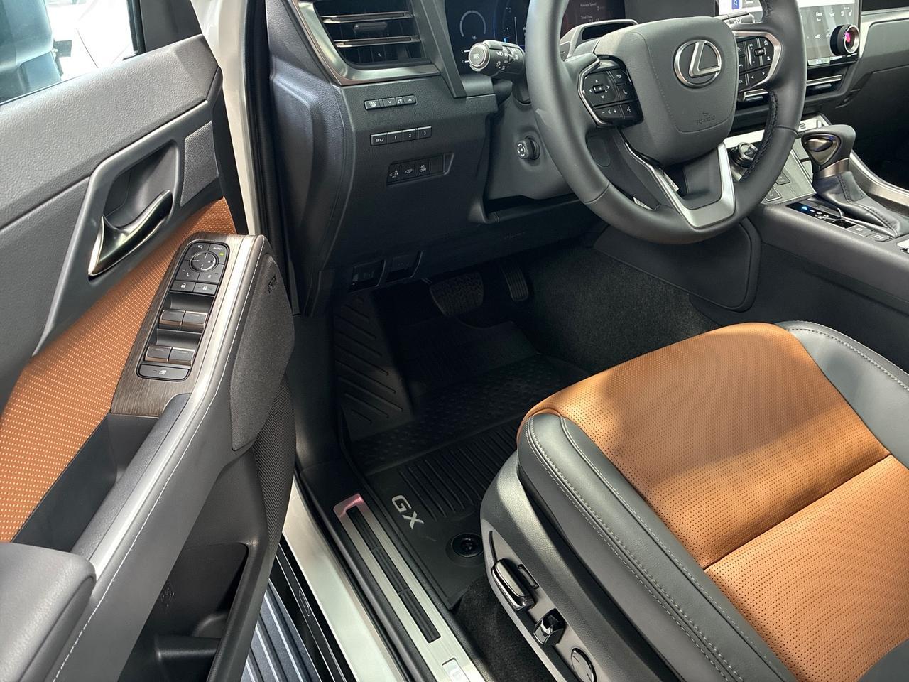 2025 Lexus GX550 Luxury, Captain&apos;s Seats, Cold Area Pkg, ML 21-Speaker Sound, Traffic Jam Assist Houston TX