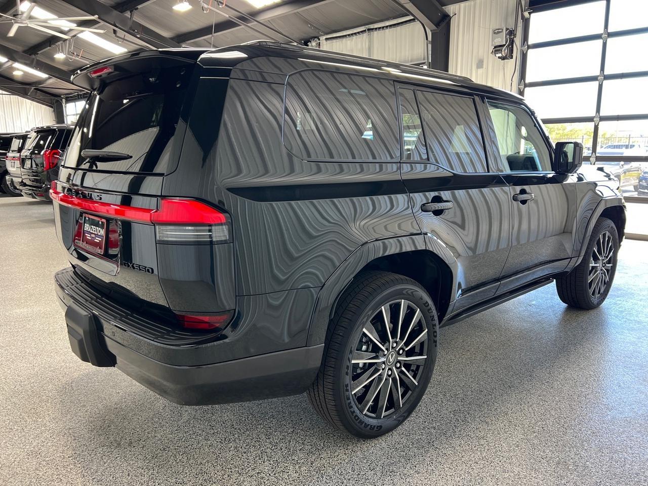 2025 Lexus GX550 Luxury+, Cold Area Pkg, Digital Key, HUD, Traffic Jam Assist