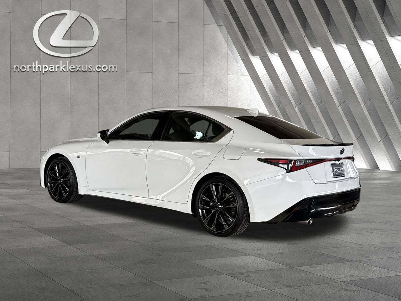 2025 Lexus IS 300 F SPORT Design