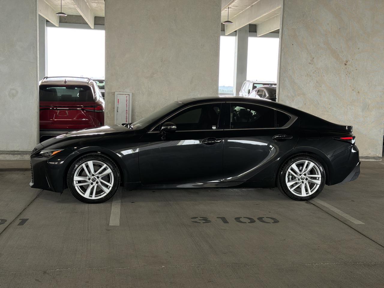 2025 Lexus IS 300