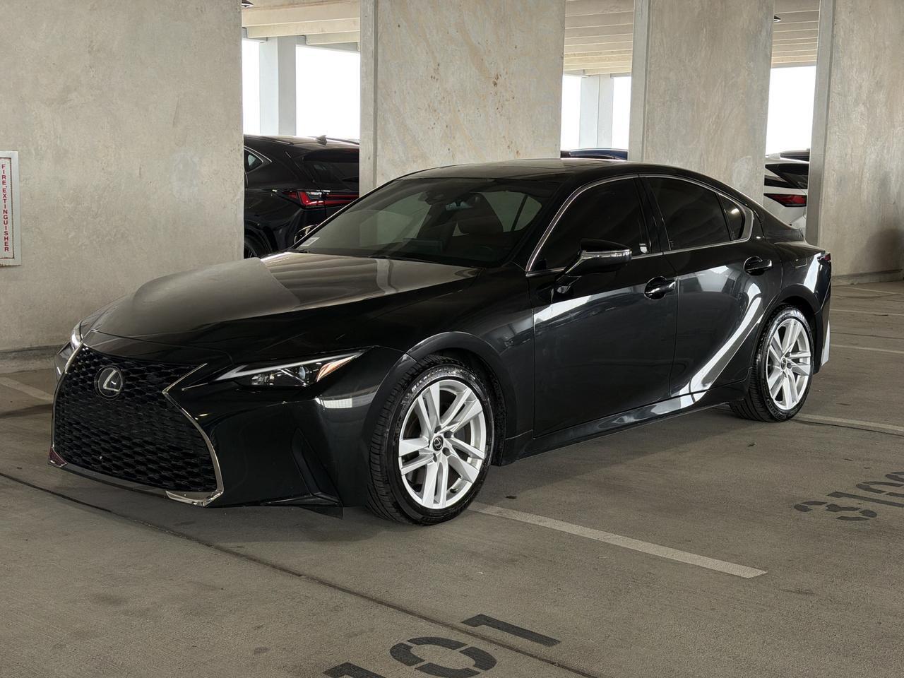 2025 Lexus IS 300