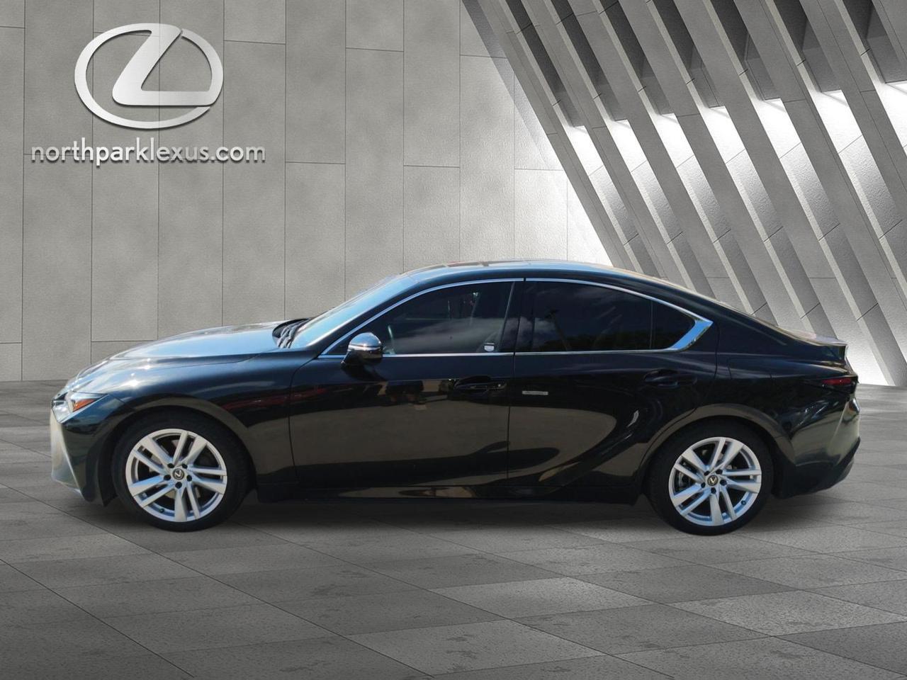 2025 Lexus IS 300