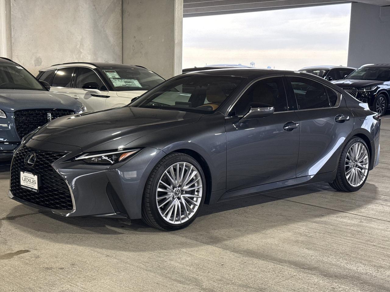 2025 Lexus IS 300