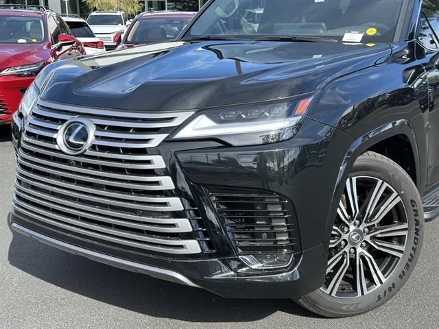 2025 Lexus LX 600 LUXURY