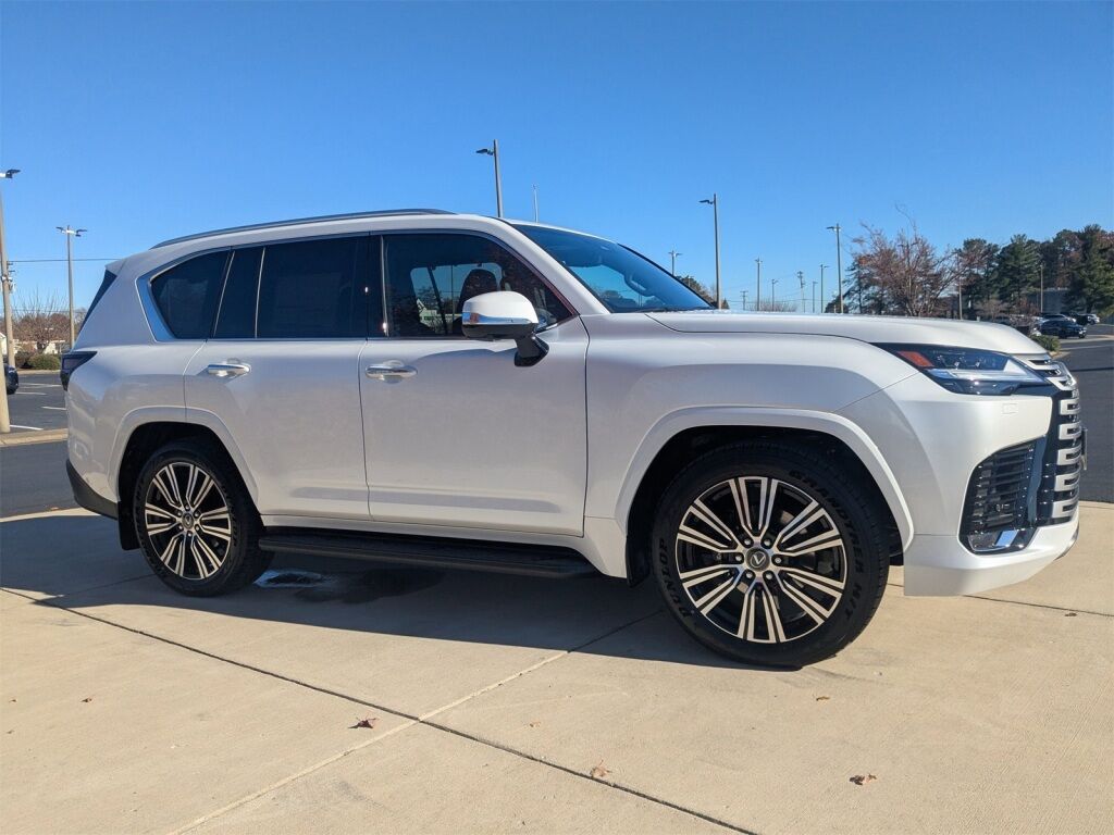 2025 LX 600 LUXURY