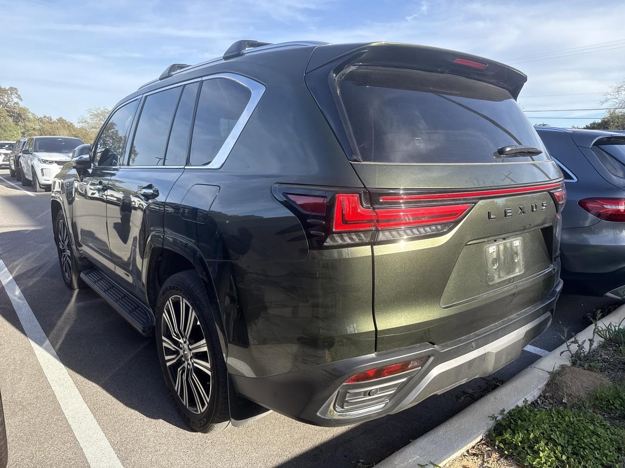 2025 Lexus LX 600 Luxury