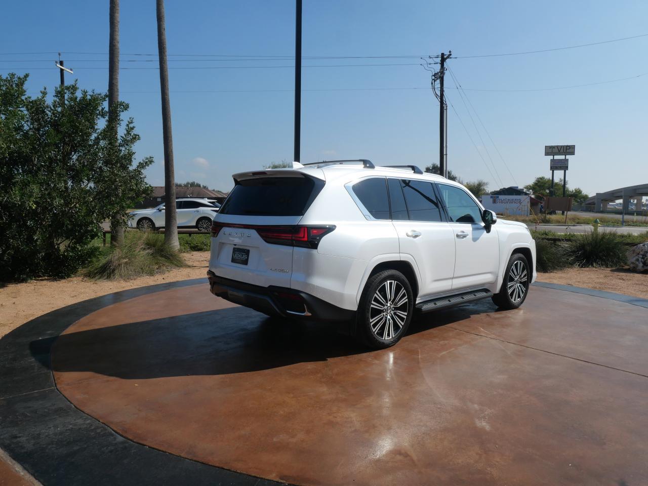 2025 Lexus LX 600 Luxury