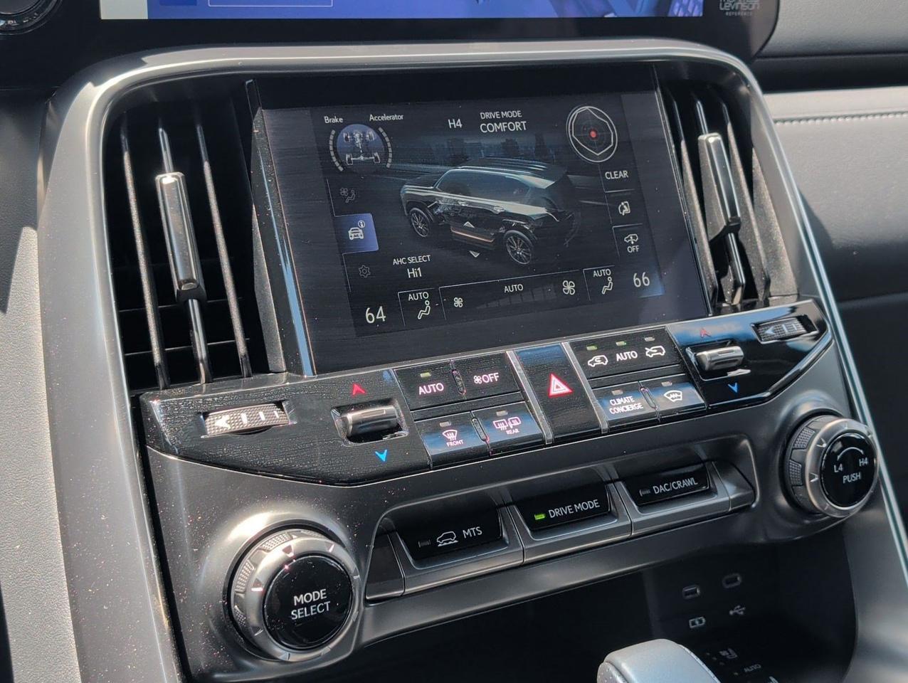 2025 Lexus LX 700h F SPORT San Juan TX