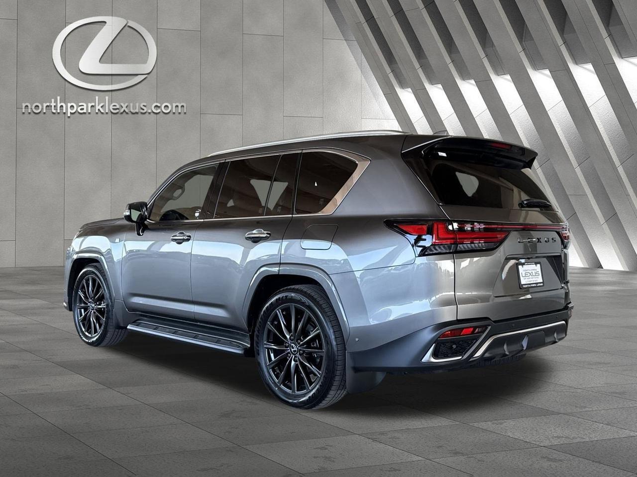 2025 Lexus LX 700h F SPORT