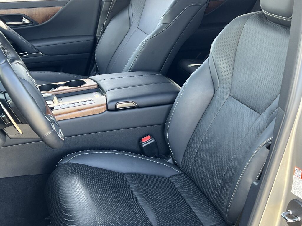 2025 Lexus LX 700h Luxury Indianapolis IN