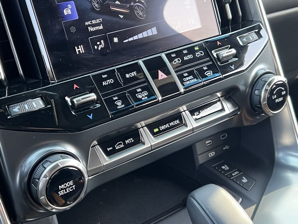2025 Lexus LX 700h Luxury Indianapolis IN