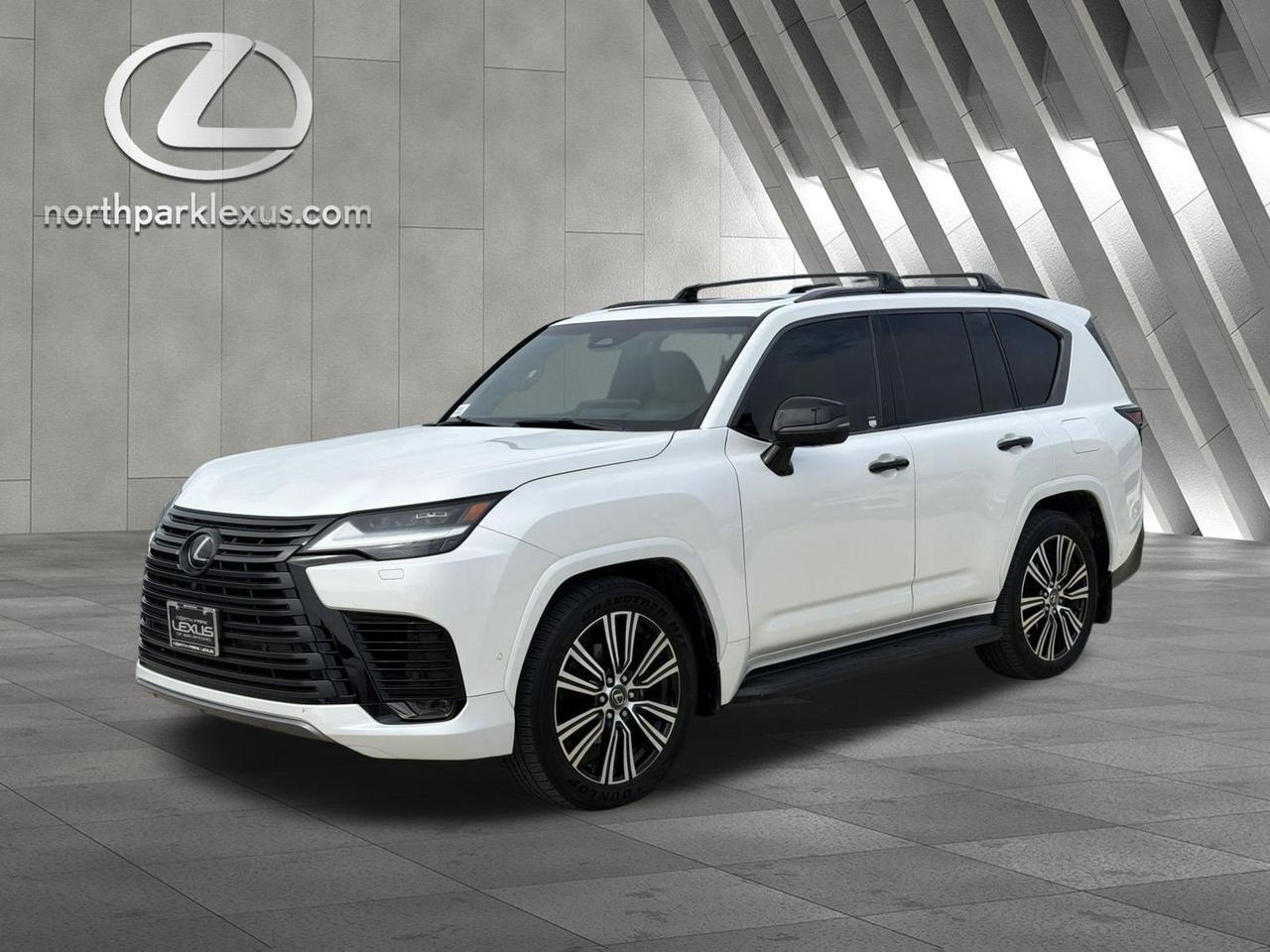 2025 Lexus LX 700h Luxury