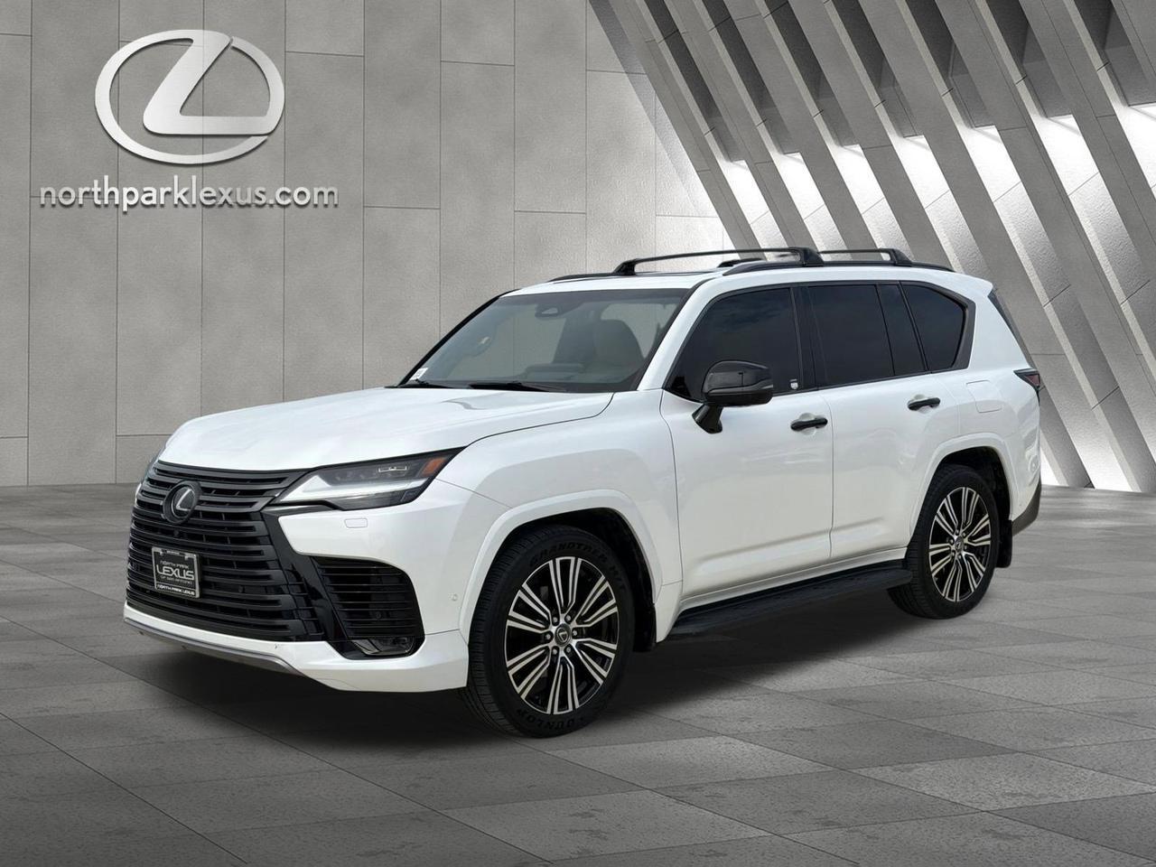 2025 Lexus LX 700h Luxury