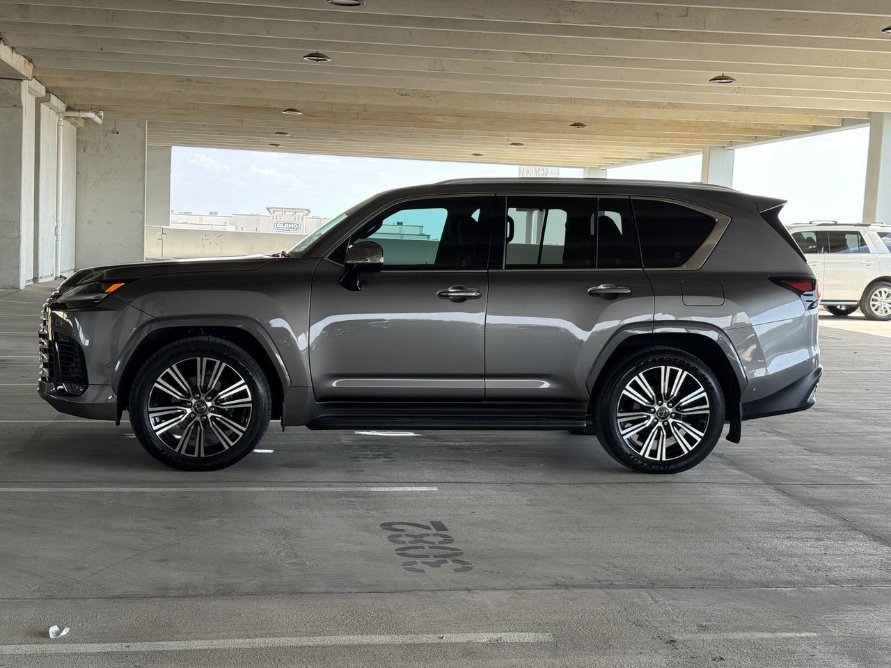 2025 Lexus LX