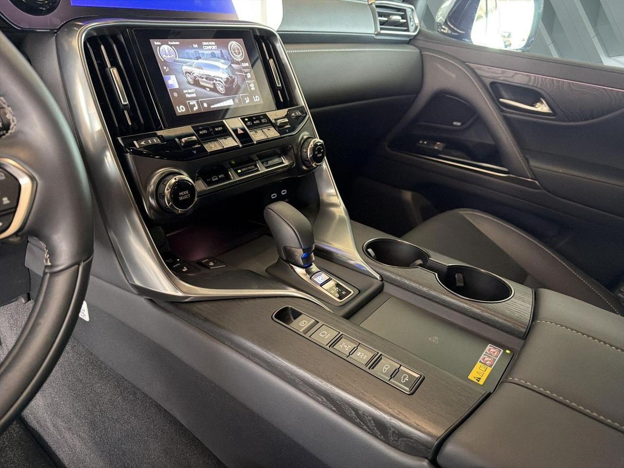 2025 Lexus LX 700h Luxury San Antonio TX