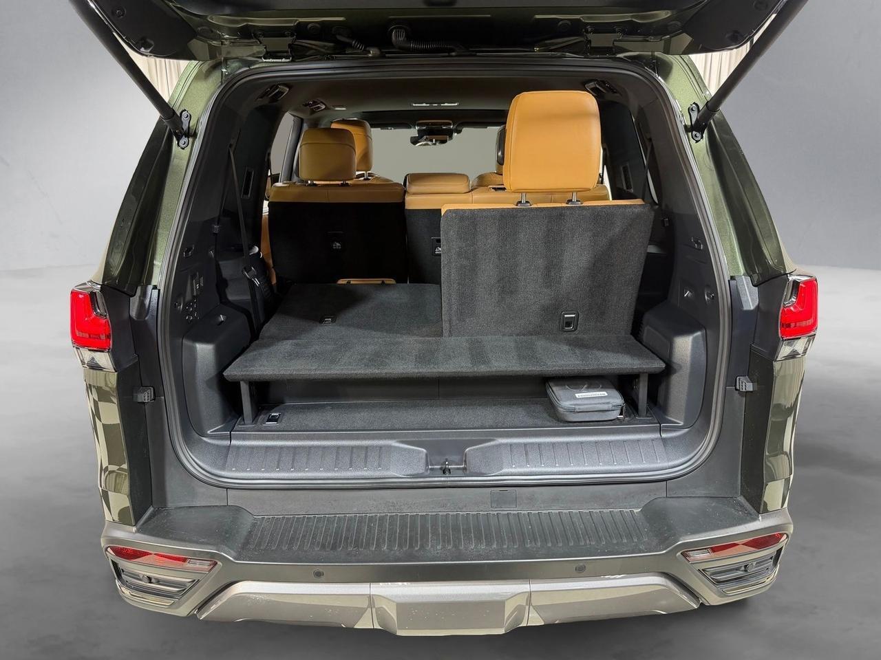 2025 Lexus LX 700h Luxury Annapolis MD