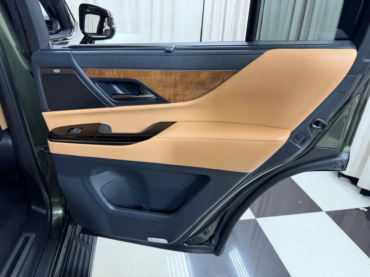 2025 Lexus LX 700h Luxury Annapolis MD