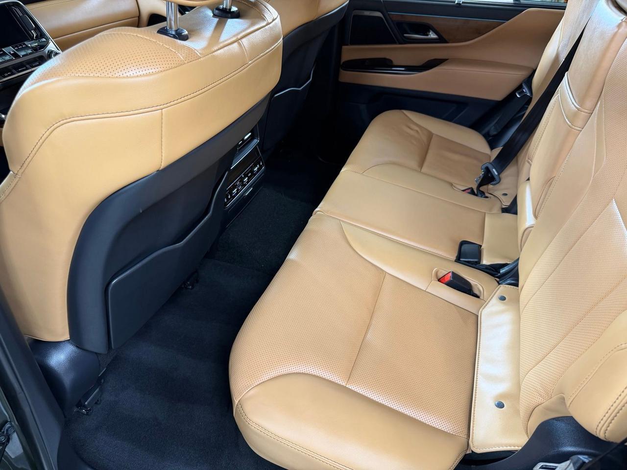 2025 Lexus LX 700h Luxury Annapolis MD