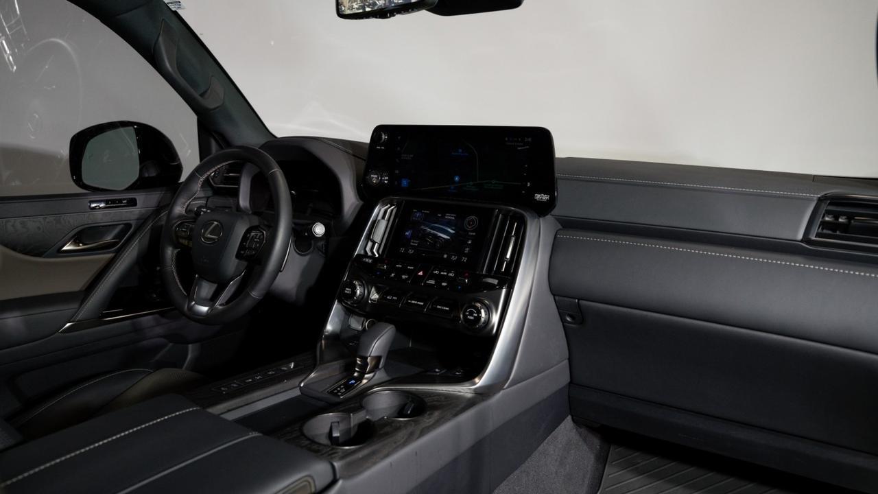 2025 Lexus LX 700h Overtrail Franklin TN