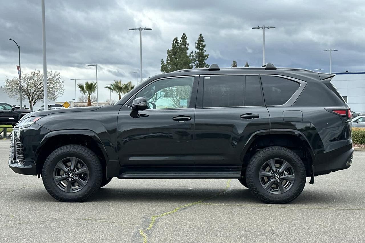 2025 Lexus LX 700h Overtrail Roseville CA
