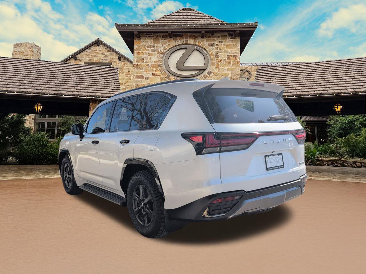 2025 Lexus LX 700h Overtrail