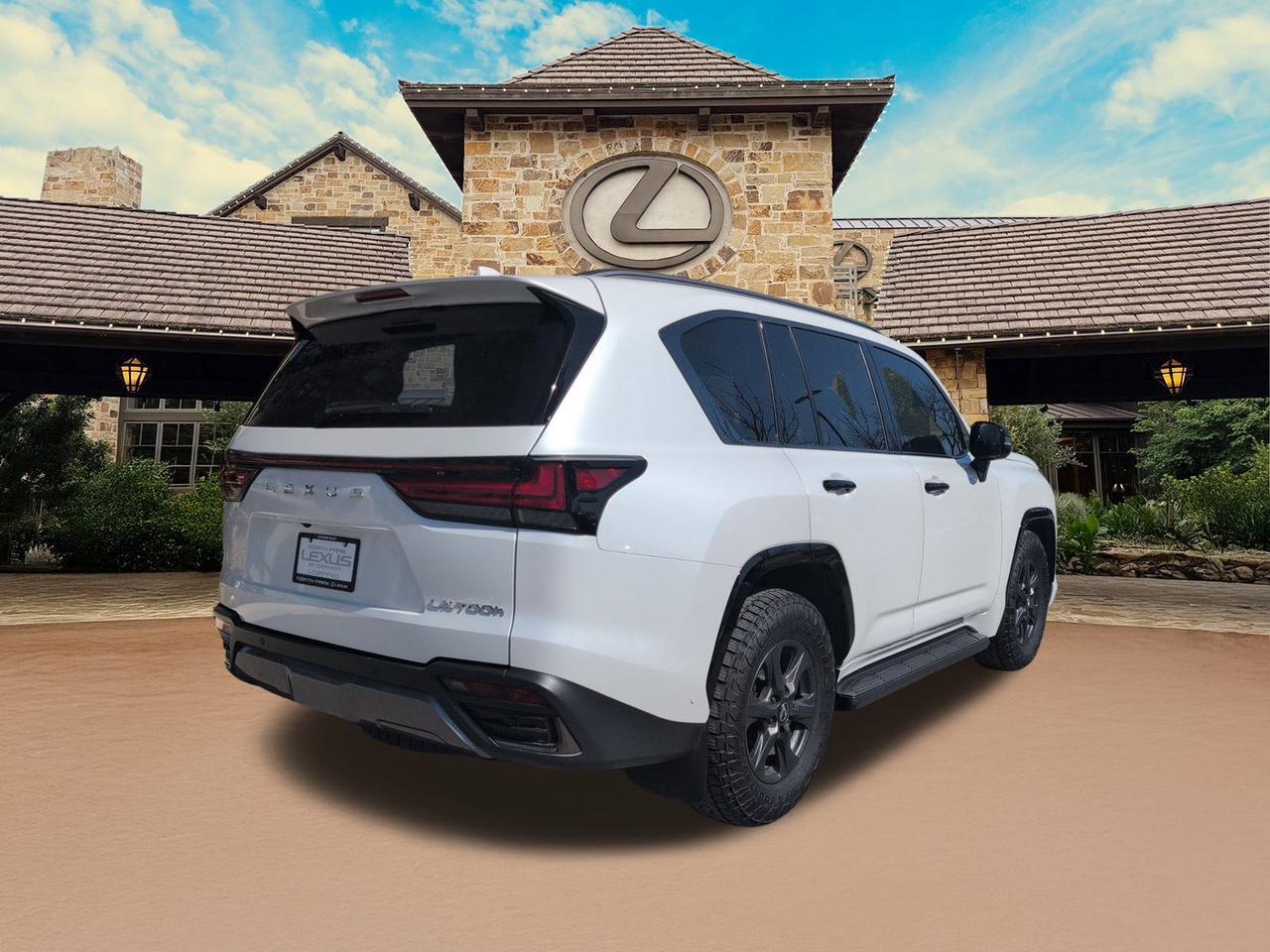 2025 Lexus LX 700h Overtrail