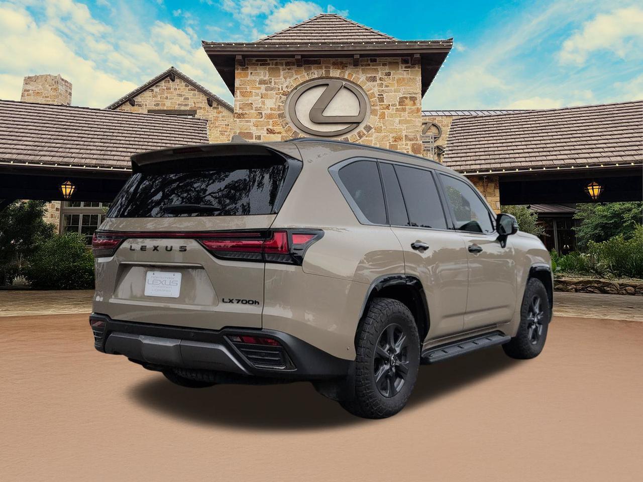 2025 Lexus LX 700h Overtrail