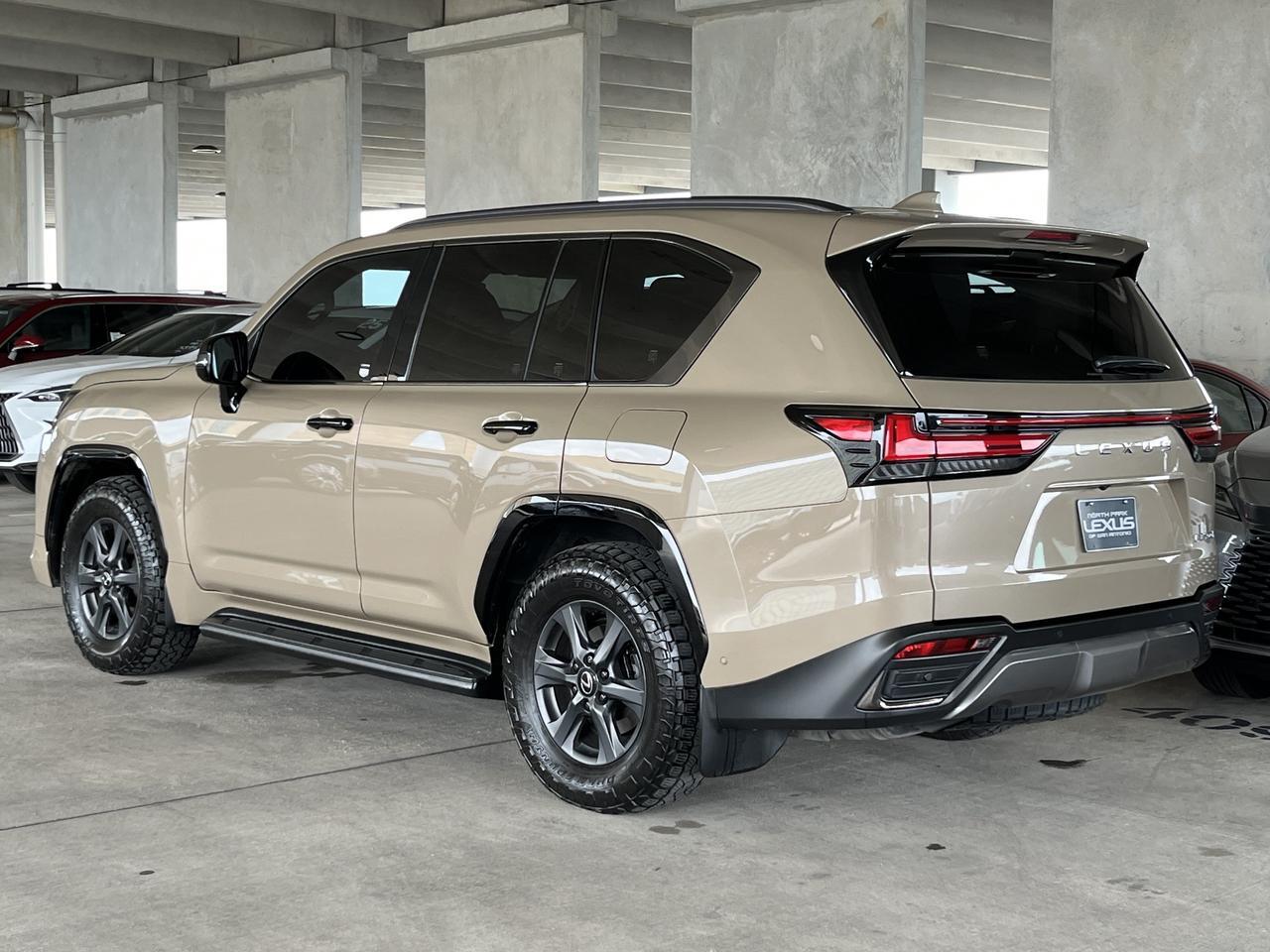2025 Lexus LX 700h Overtrail