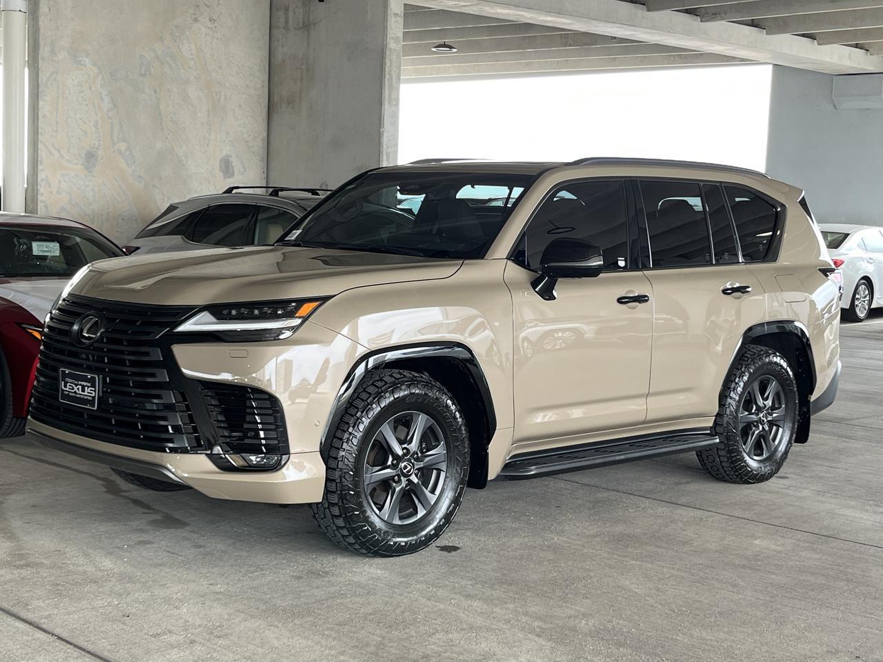 2025 Lexus LX 700h Overtrail